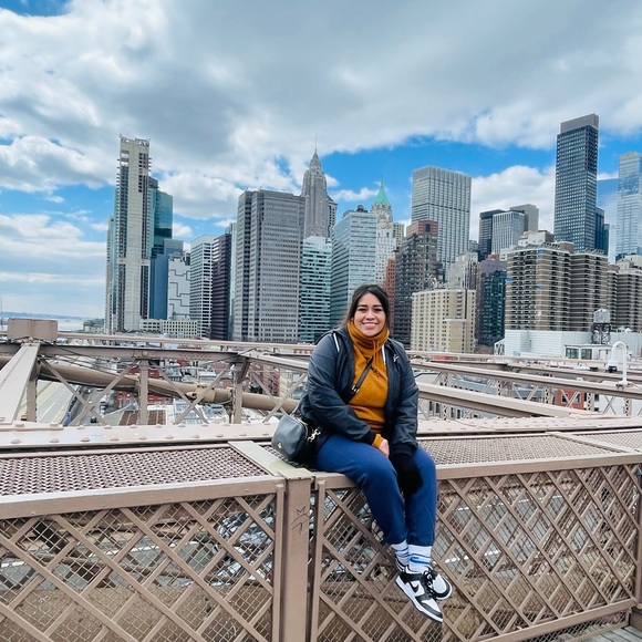 Meet your Posher, Sonia - Picture 1 of 1